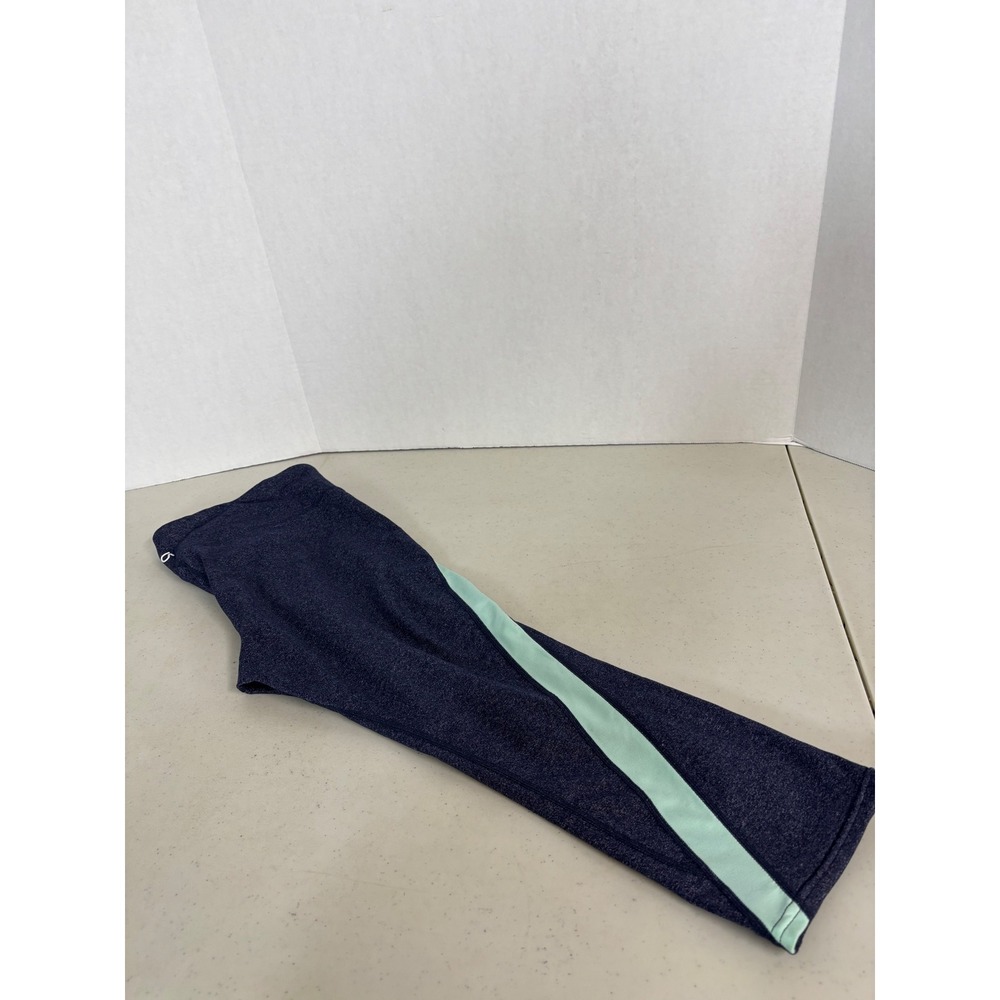 GapFit gFast Womens Large Navy Blue Mint Green Stripe Capri Athletic Leggings